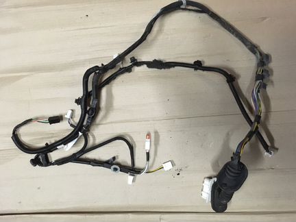 Toyota Land Cruiser Prado 150 проводка двери зад
