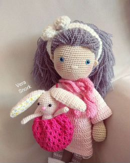 Кукла вязаная