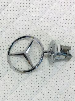 Прицел на капот Mercedes-Benz хром