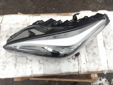 Левая фара Инфинити Q70 Y51 не адаптив