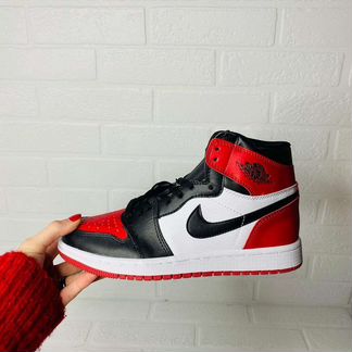 Кроссовки Nike Air Jordan 1