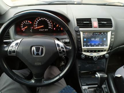 Головное устройство honda accord 7