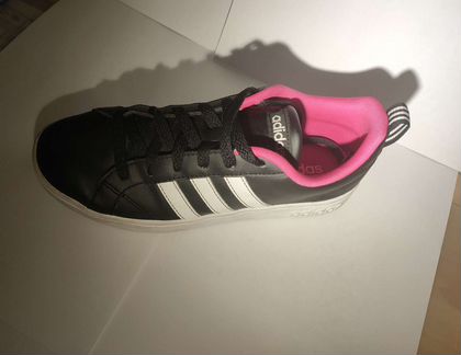 Кроссовки adidas