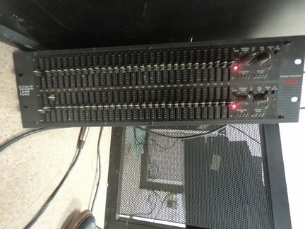 DBX 2231 эквалайзер