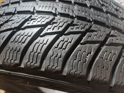235 50 18 Nokian WR SUV 3