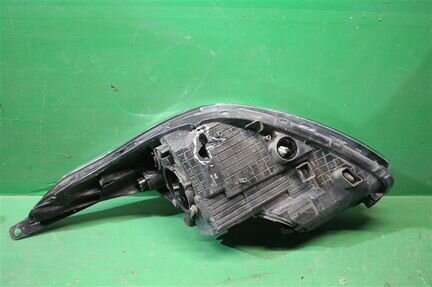 Фара правая Kia Ceed 2 2012 - 2018