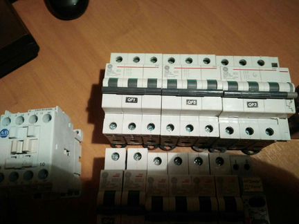 Автоматы General Electric, Контактор Allen Bradley