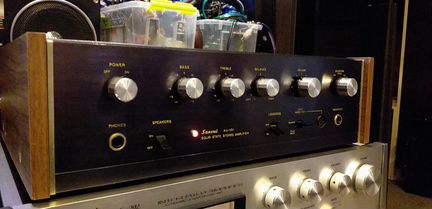 Sansui AU-101, Japan 220B