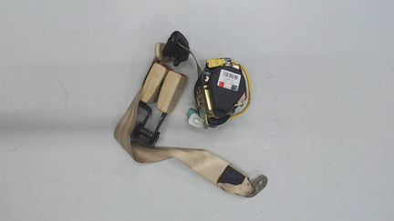 Ремень безопасности левый задний Volkswagen Touare